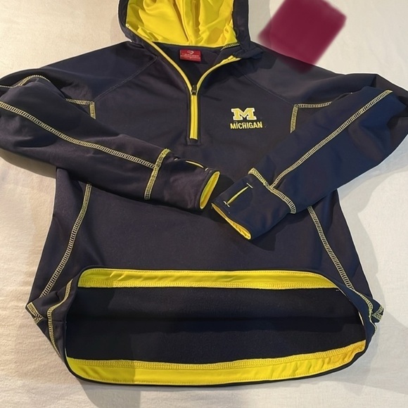 University of Michigan Colosseum Pullover Hoodie Sweater Maize & Blue V-Neck - Picture 13 of 14